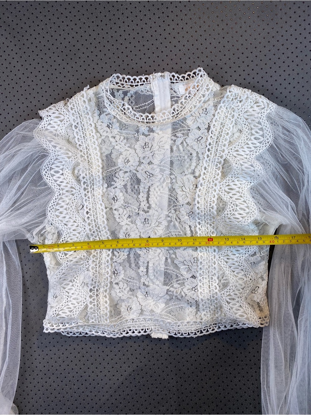 Victorian Romantic Boho Lace White Puff-Sleeve Blouse - Picture 5 of 9